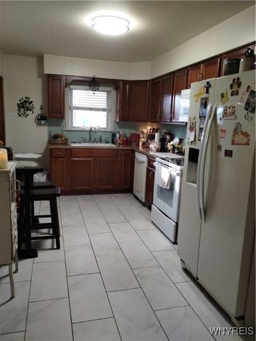 2467 Forest Avenue, Niagara Falls, NY 14301