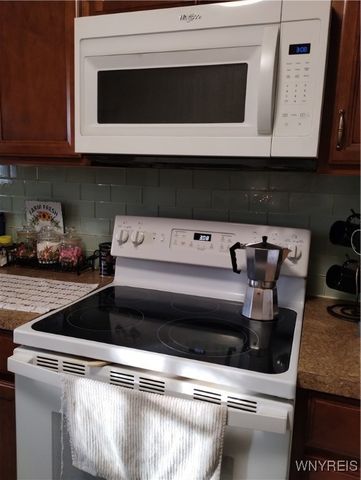 2467 Forest Avenue, Niagara Falls, NY 14301