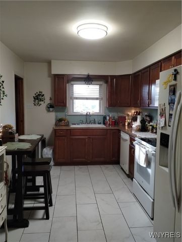 2467 Forest Avenue, Niagara Falls, NY 14301