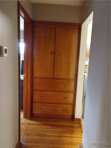 2467 Forest Avenue, Niagara Falls, NY 14301