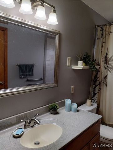 2467 Forest Avenue, Niagara Falls, NY 14301