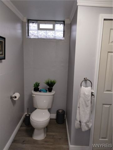 2467 Forest Avenue, Niagara Falls, NY 14301