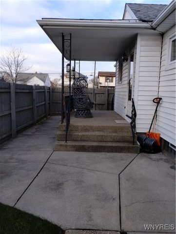 2467 Forest Avenue, Niagara Falls, NY 14301