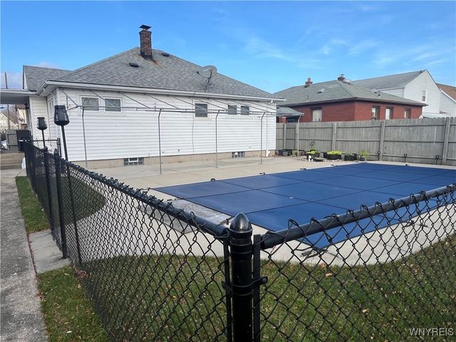 2467 Forest Avenue, Niagara Falls, NY 14301