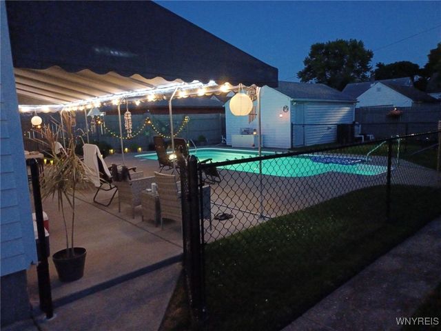 2467 Forest Avenue, Niagara Falls, NY 14301