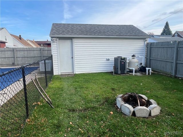 2467 Forest Avenue, Niagara Falls, NY 14301