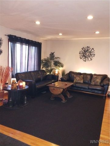 2467 Forest Avenue, Niagara Falls, NY 14301