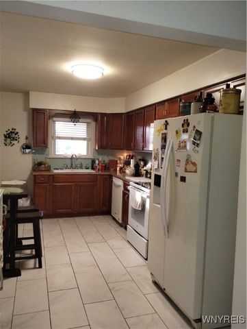 2467 Forest Avenue, Niagara Falls, NY 14301