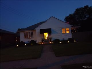 2467 Forest Avenue, Niagara Falls, NY 14301