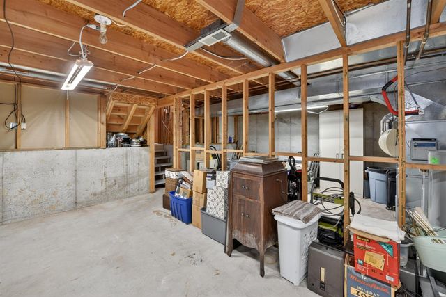 5875 Brookfarm Drive Se, City Of Kentwood, MI 49508