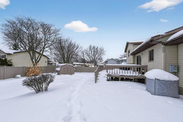 5875 Brookfarm Drive Se, City Of Kentwood, MI 49508