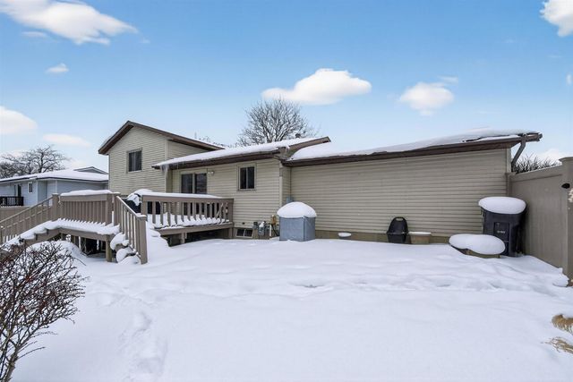 5875 Brookfarm Drive Se, City Of Kentwood, MI 49508