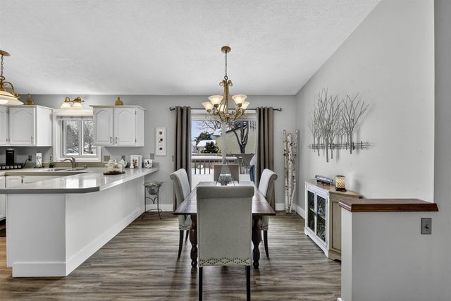 5875 Brookfarm Drive Se, City Of Kentwood, MI 49508