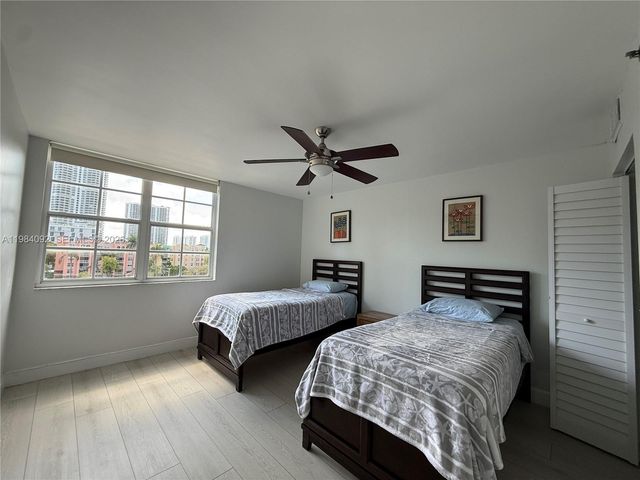 19701 E Country Club Dr 5601, Aventura, FL 33180