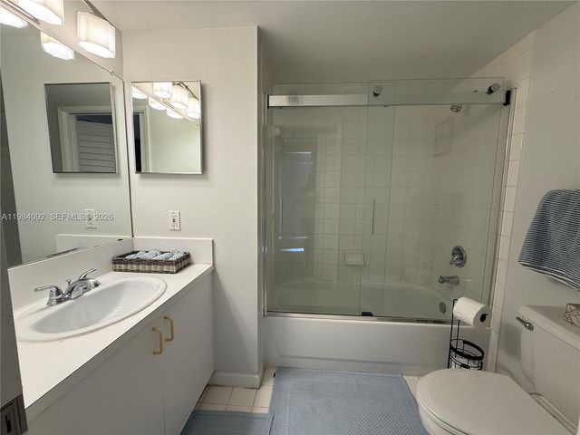 19701 E Country Club Dr 5601, Aventura, FL 33180