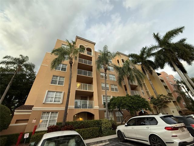 19701 E Country Club Dr 5601, Aventura, FL 33180
