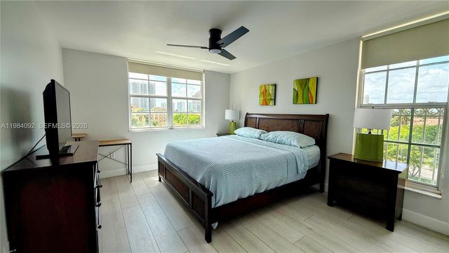 19701 E Country Club Dr 5601, Aventura, FL 33180