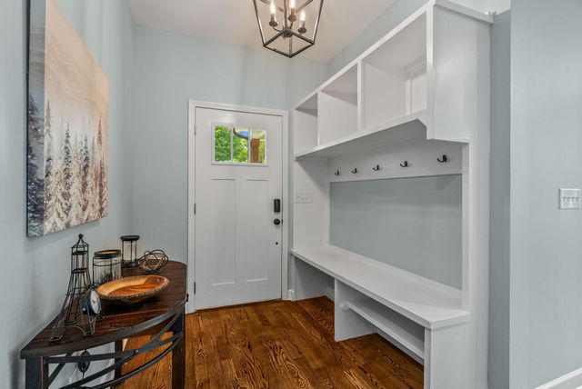 1925 Normerle Dr, Goodlettsville, TN 37072