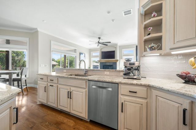 2901 W Crystal Beach St, Wichita, KS 67204