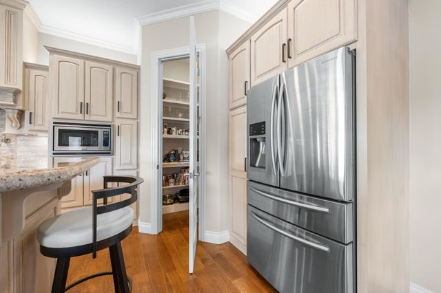 2901 W Crystal Beach St, Wichita, KS 67204