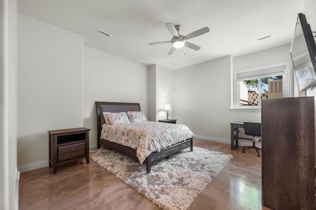 2901 W Crystal Beach St, Wichita, KS 67204