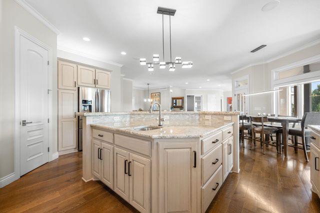 2901 W Crystal Beach St, Wichita, KS 67204