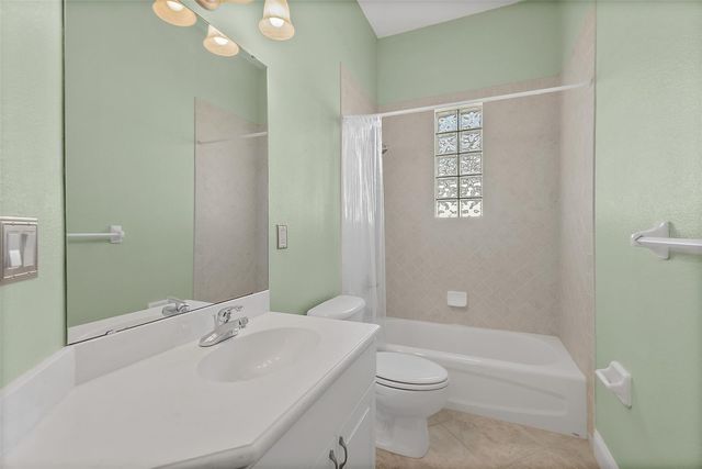 80 LONGVIEW WAY N, Palm Coast, FL 32137