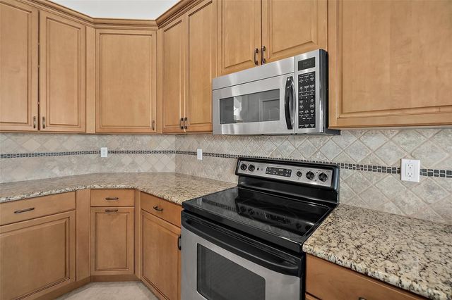 80 LONGVIEW WAY N, Palm Coast, FL 32137