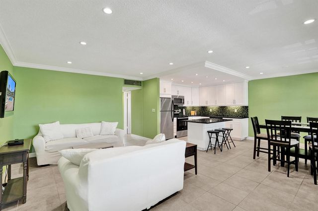 5203 NE 24th Terrace B314, Fort Lauderdale, FL 33308