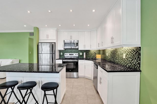 5203 NE 24th Terrace B314, Fort Lauderdale, FL 33308