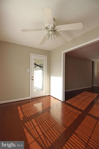 10182 OAKTON TERRACE RD, Oakton, VA 22124