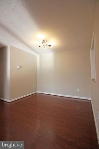 10182 OAKTON TERRACE RD, Oakton, VA 22124