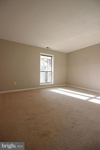 10182 OAKTON TERRACE RD, Oakton, VA 22124