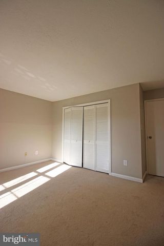 10182 OAKTON TERRACE RD, Oakton, VA 22124