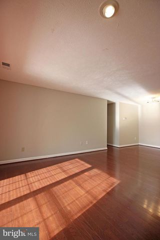 10182 OAKTON TERRACE RD, Oakton, VA 22124