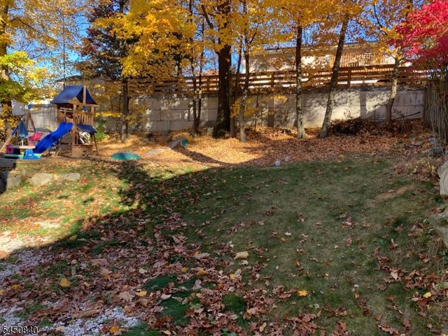 107 New York Ave, Jefferson Twp., NJ 07849