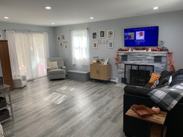 107 New York Ave, Jefferson Twp., NJ 07849