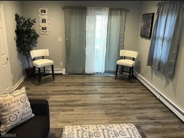 107 New York Ave, Jefferson Twp., NJ 07849