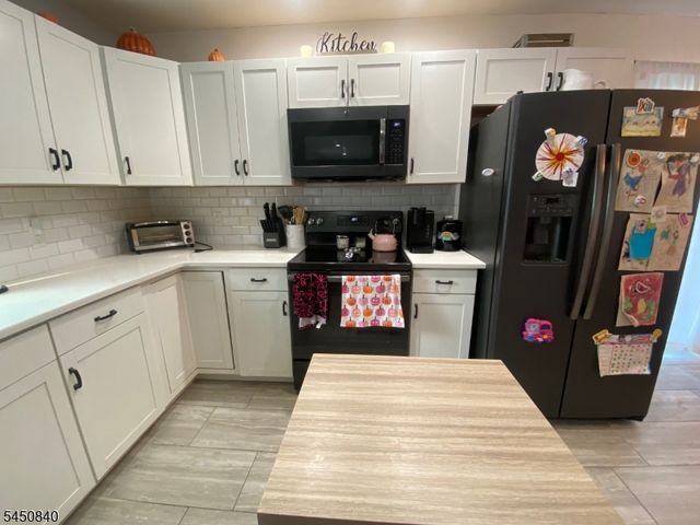 107 New York Ave, Jefferson Twp., NJ 07849