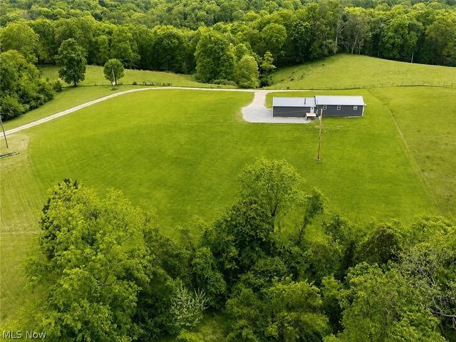 279 Perkins Lane, Washington, WV 26101