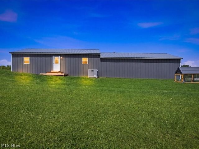 279 Perkins Lane, Washington, WV 26101