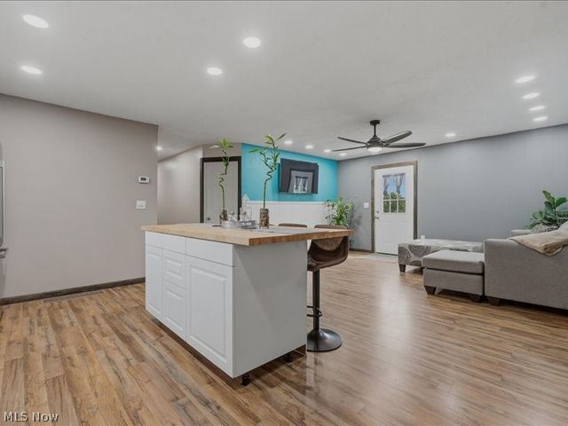 279 Perkins Lane, Washington, WV 26101