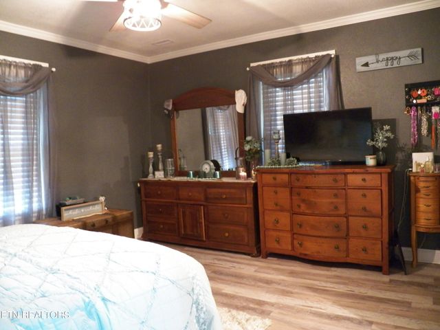 1765 Outer Drive, Lenoir City, TN 37771