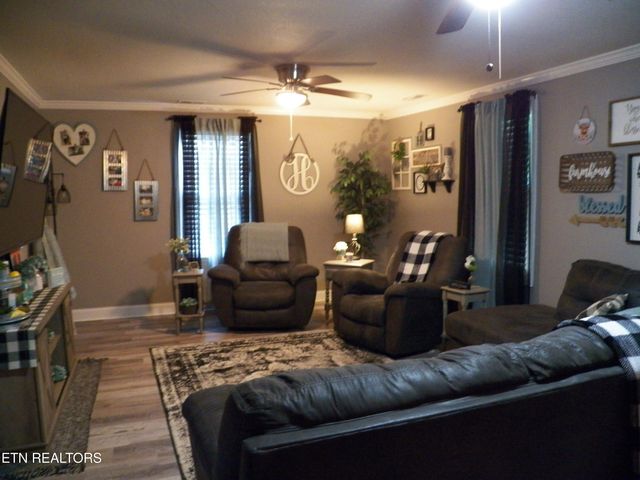 1765 Outer Drive, Lenoir City, TN 37771