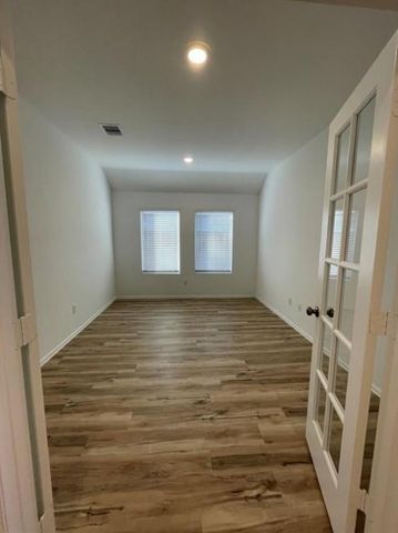 7518 Angels Landing Ln, Porter, TX 77365