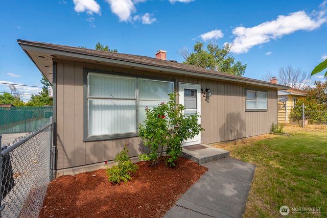 522 Canterbury Lane, Moses Lake, WA 98837
