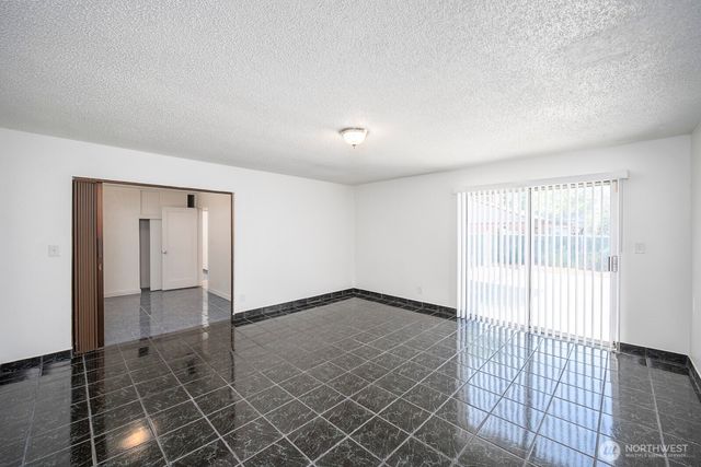 522 Canterbury Lane, Moses Lake, WA 98837