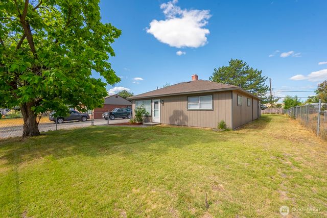522 Canterbury Lane, Moses Lake, WA 98837
