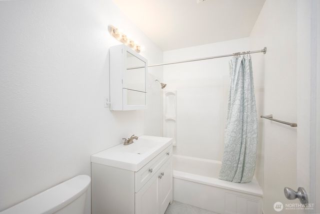 522 Canterbury Lane, Moses Lake, WA 98837