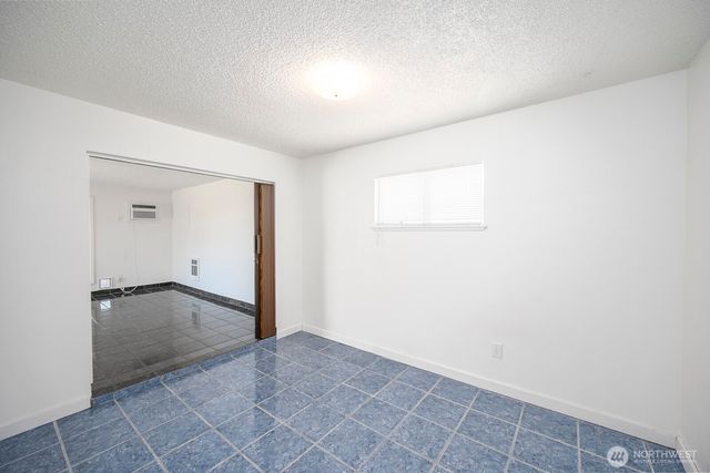 522 Canterbury Lane, Moses Lake, WA 98837